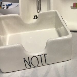 Private listing for Mena